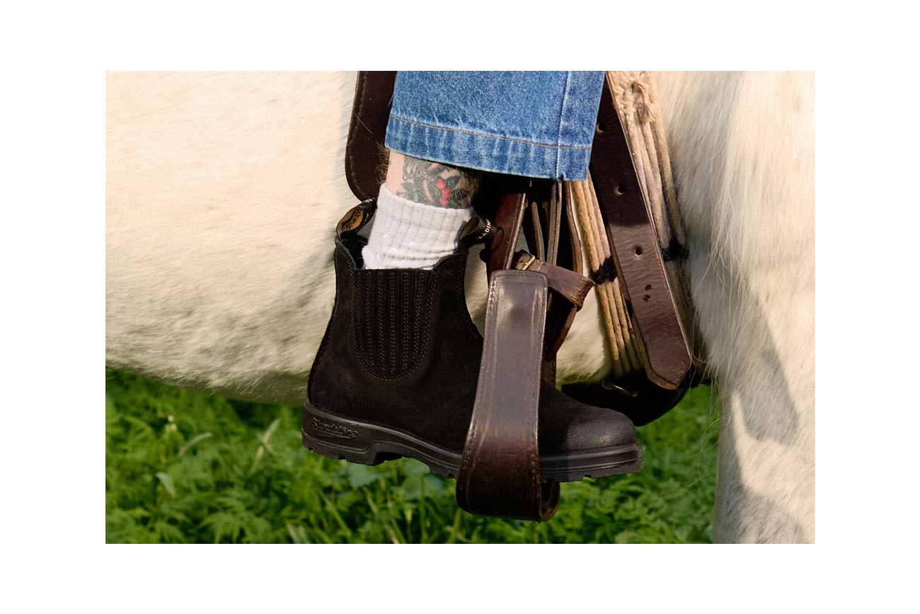 blundstone-2622-double-black-pony-x-pop-trading-chelsea-boot image 6