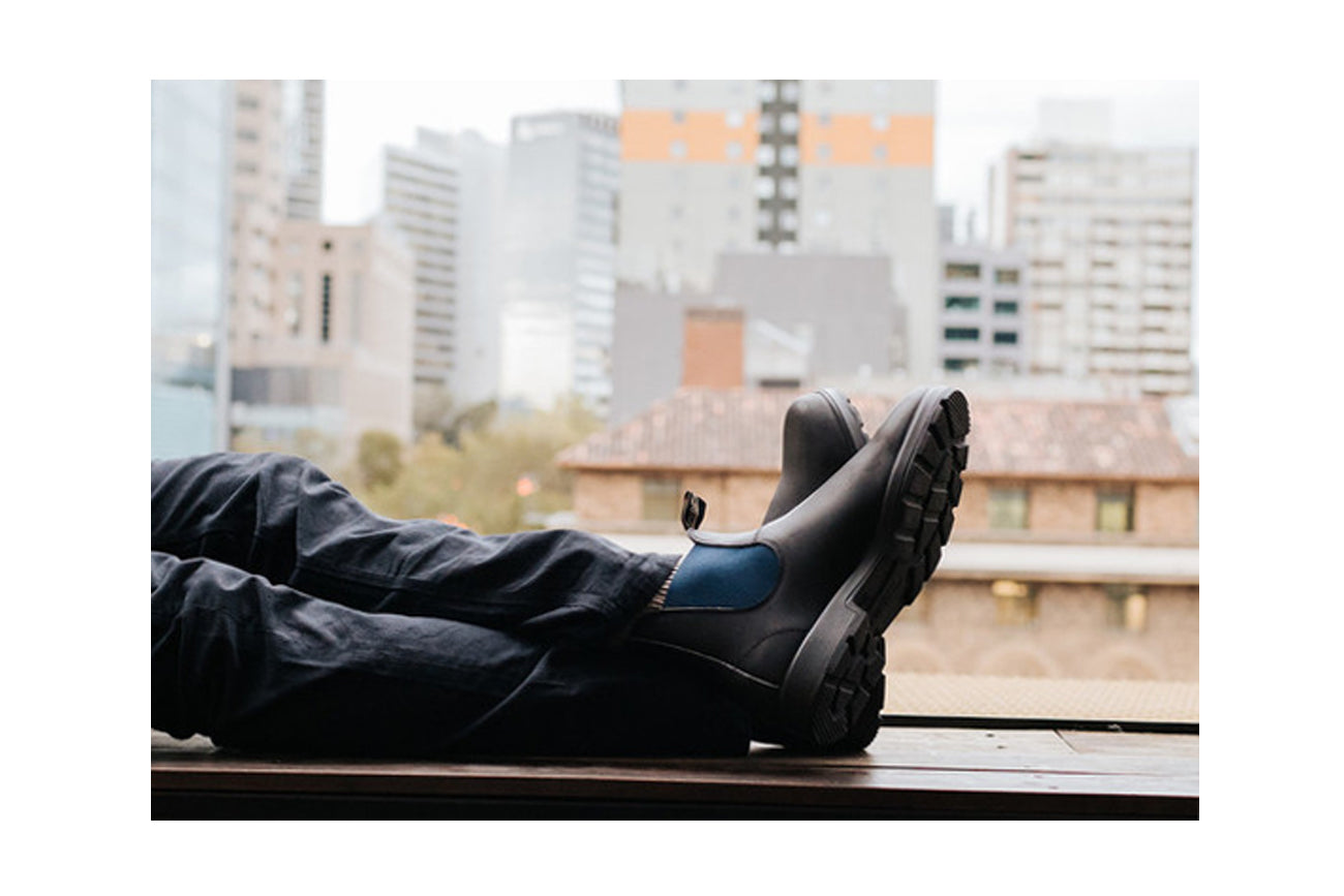 blundstone-1917-black-navy-originals-chelsea-boot image 4