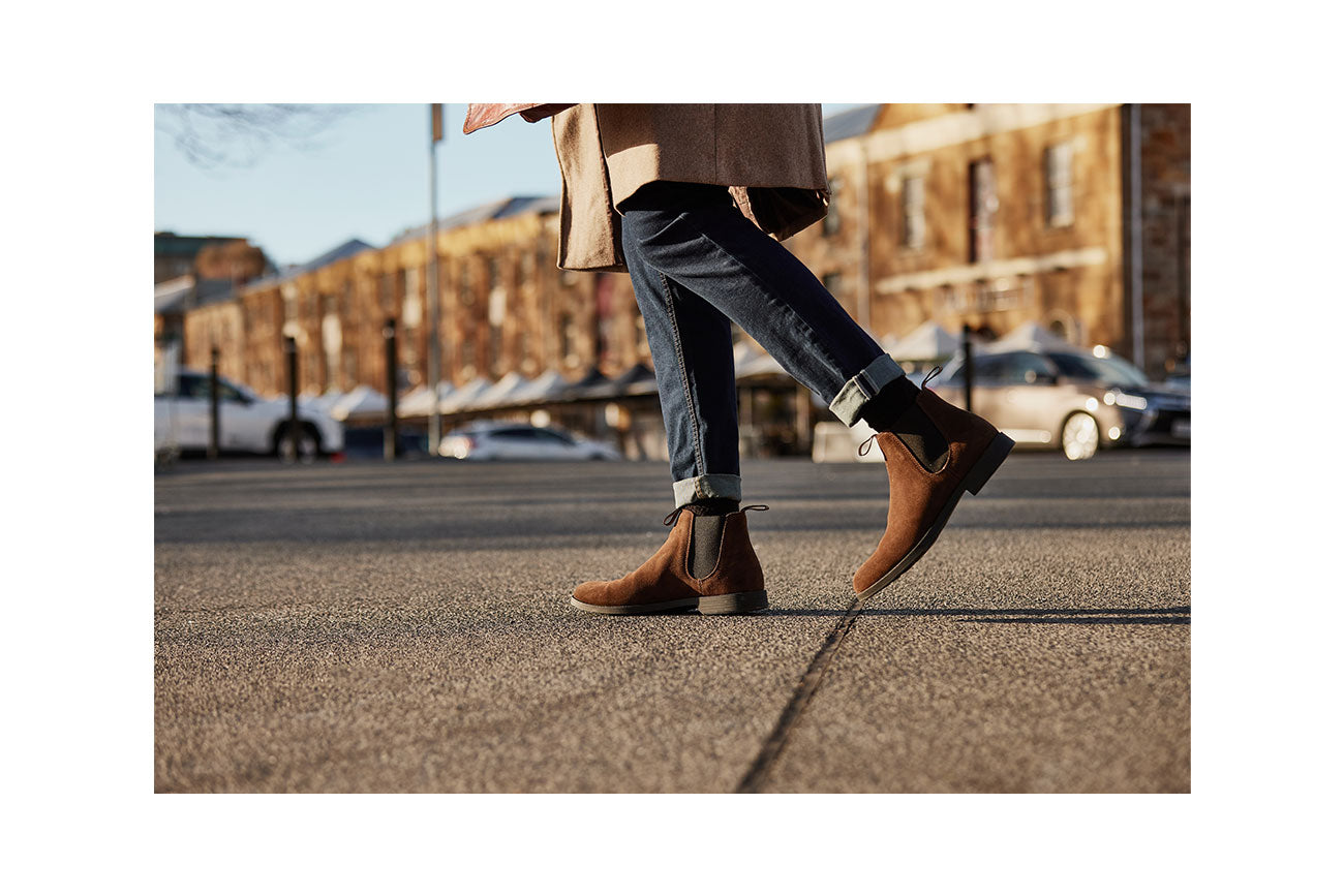 blundstone-2391-heritage-dress-boot-brown-suede image 3
