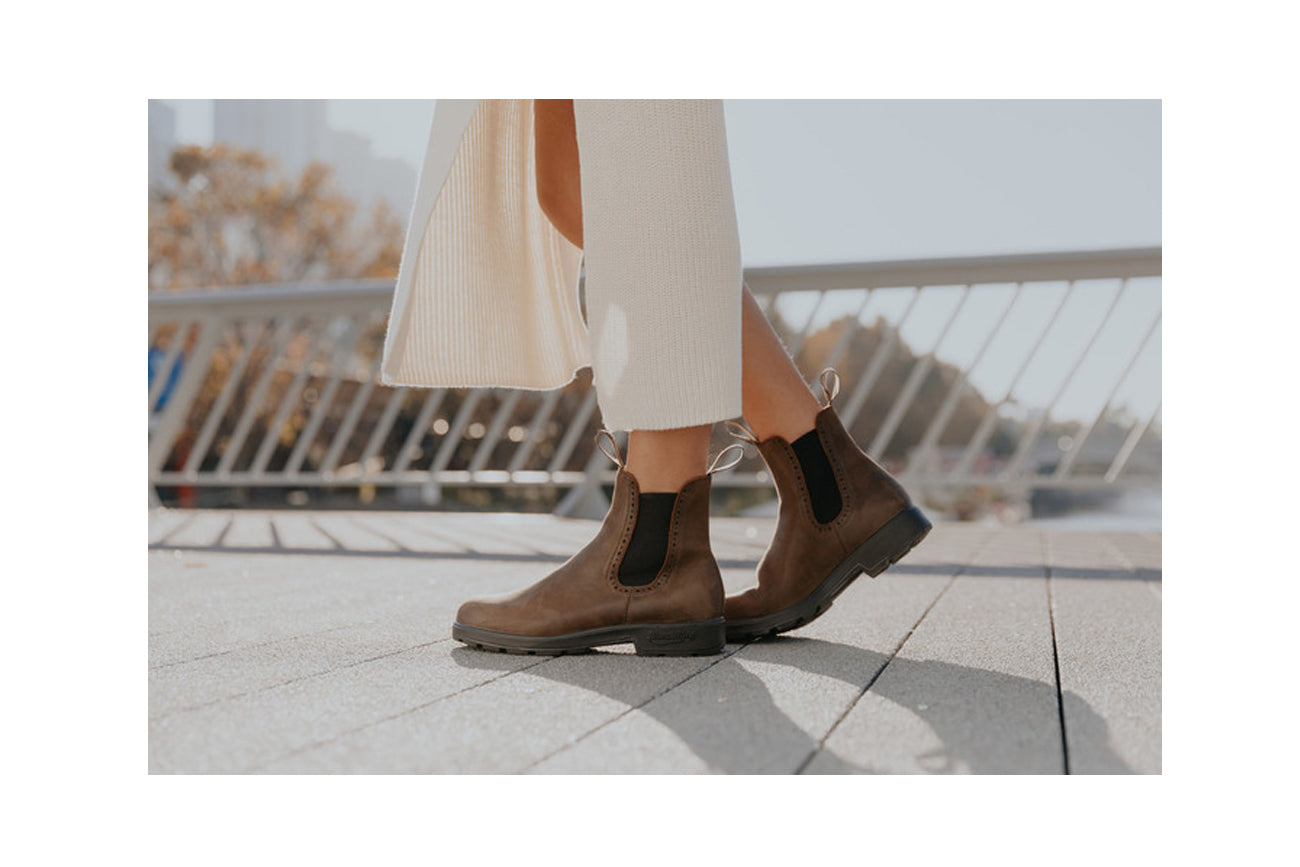 blundstone-2151-damen-chelsea-boot-antique-brown-lyra-lochung image 4