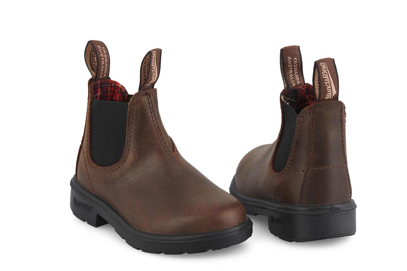 blundstone-1468-gumsole-antique-brown-kinder-chelsea-boots image 3