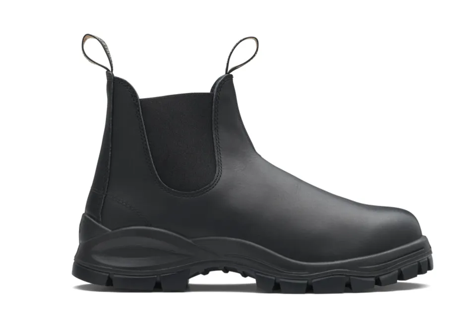 blundstone-2240-all-terrain-lug-boots-black-chelsea image 1
