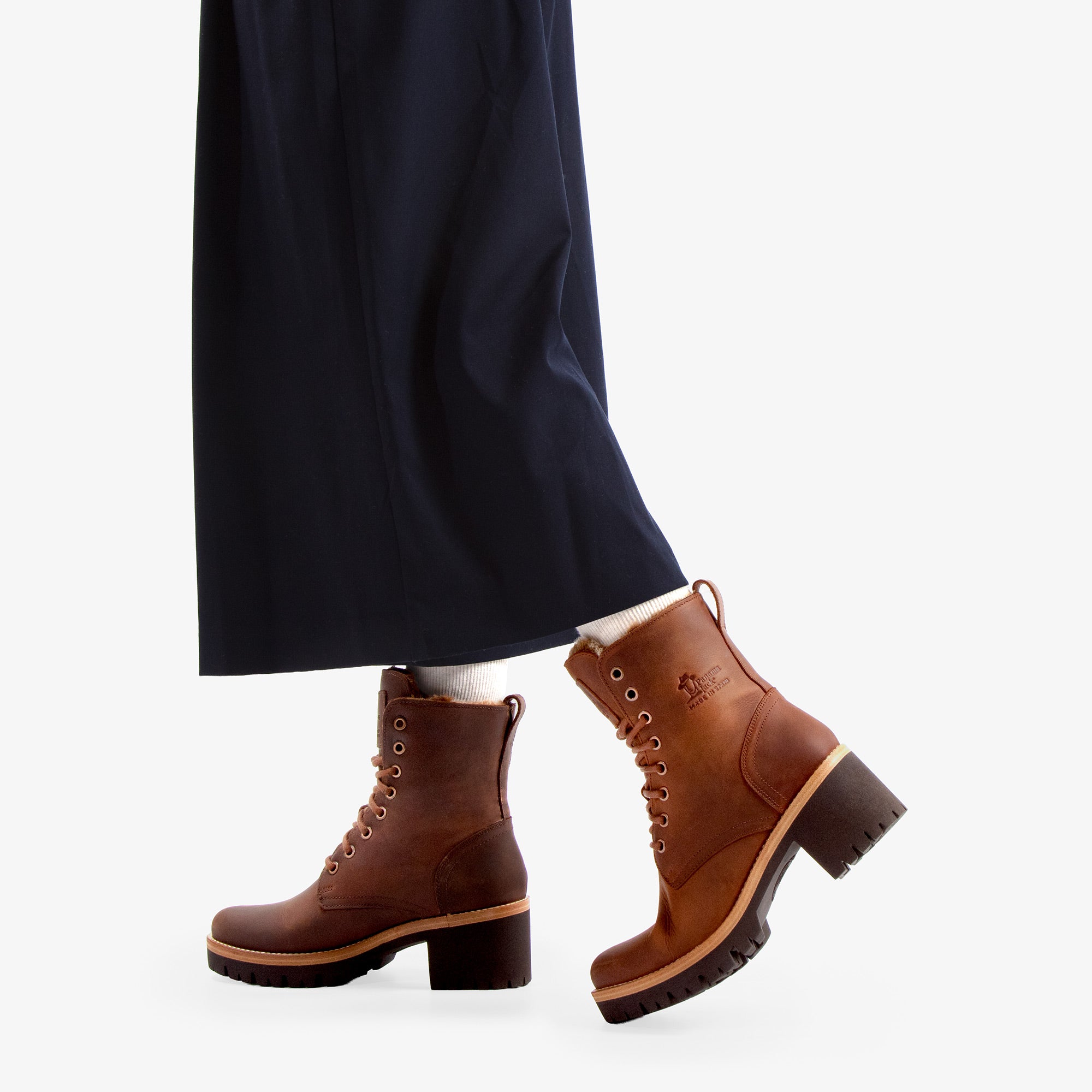 panama-jack-padma-b13-napa-cuero-damenstiefel-mit-absatz-cognac image 2