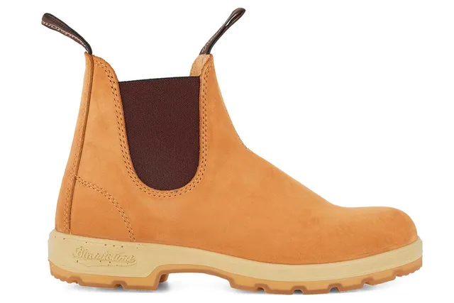 blundstone-1318-wheat-nubuk-gumsole-chelsea-boot image 1