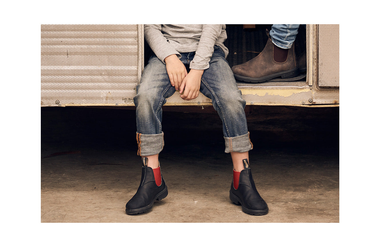 blundstone-581-kids-chelsea-boots-black-red image 6