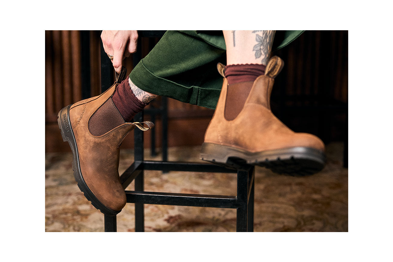 blundstone-2544-teak-oiled-nubuck-classic-chelsea-boot image 3