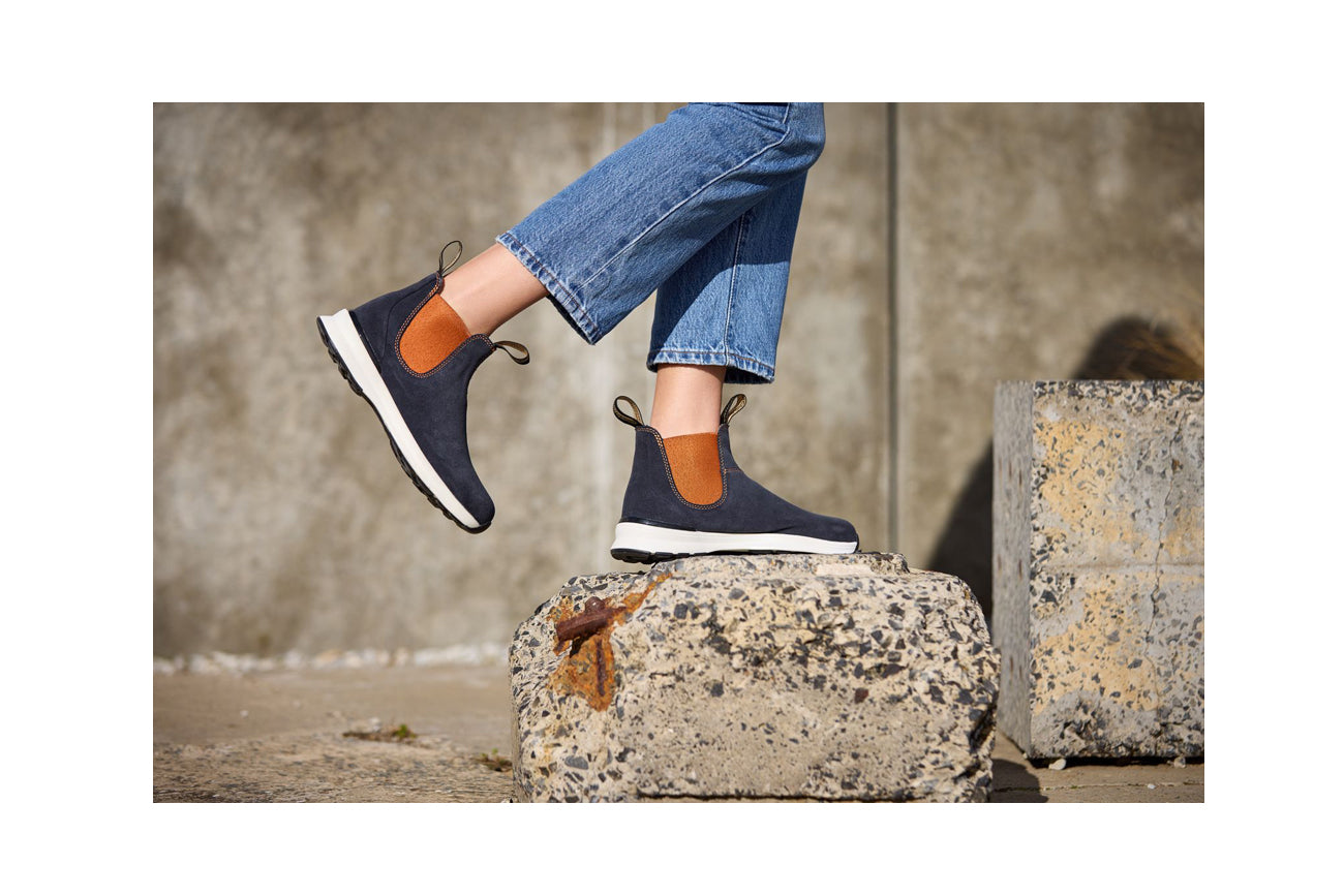 blundstone-2147-navy-burnt-orange-active-chelsea-sneaker image 4