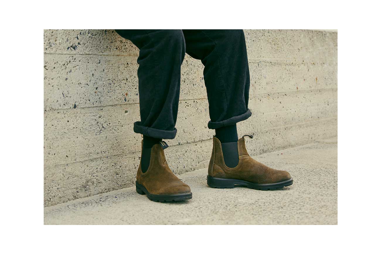 blundstone-1615-originals-chelsea-boot-dark-olive-suede image 6