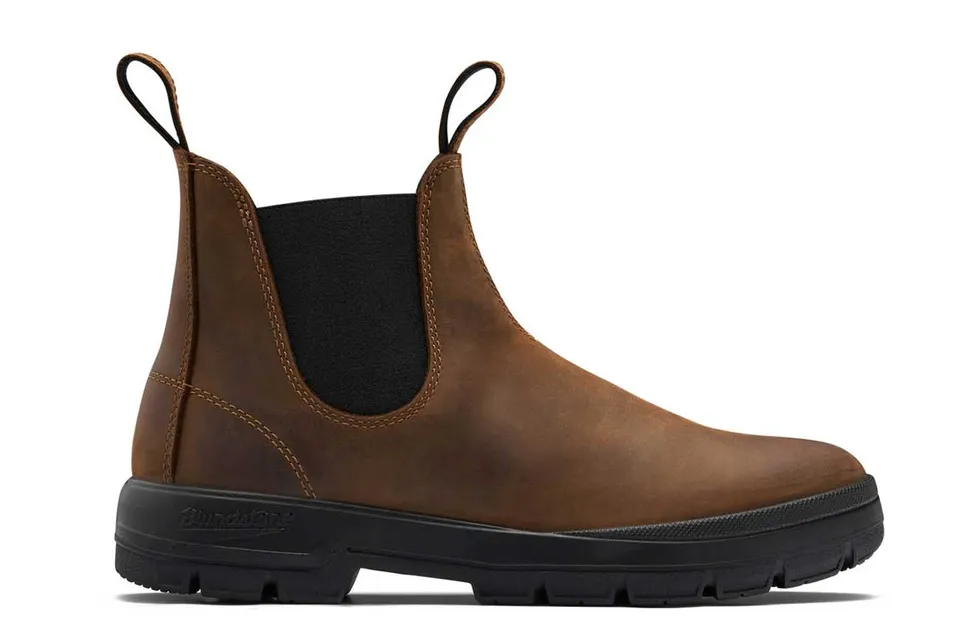 blundstone-2536-teak-oiled-nubuck-chelsea-boot-filson-x-blundstone image 1
